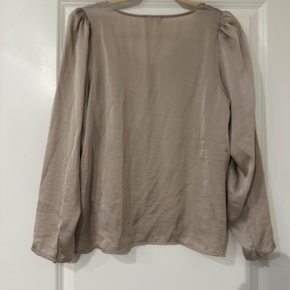 Carmen Marc Valvo Blouse - Picture 6 of 7